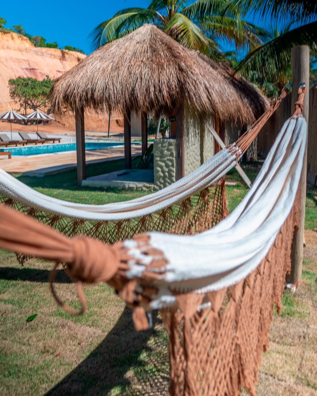 Hamaca frente a un quincho